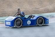 Zelfgebouwde elektrische auto's racen tegen elkaar