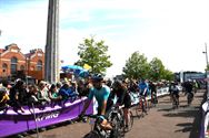 Duizenden fietsers krijgen een warme ontvangst