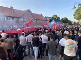 Erdogan-aanhangers vieren, Koolmijnlaan zit dicht