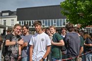 Schooljaar SFC eindigt op massaal sponsengevecht