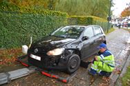 Twee lichtgewonden bij botsing met drie auto's