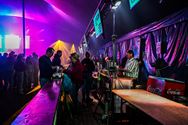 Uit de bol op de Highway Party in Boekt