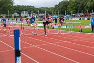 Krachtige wind bederft de pret voor de atleten