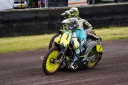 Loodzware speedwayraces op geteisterde baan