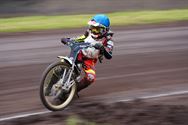 Loodzware speedwayraces op geteisterde baan