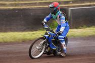 Loodzware speedwayraces op geteisterde baan