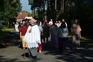 Veel Viverselnaren in Sacramentsprocessie