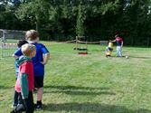 Schoolkinderen konden allerlei sporten beoefenen