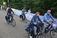 Heusden-Zolder peleton fietst naar Hasselt