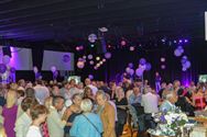 Veel volk swingt op feest van de burgemeester