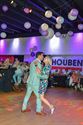 Veel volk swingt op feest van de burgemeester