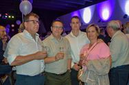 Veel volk swingt op feest van de burgemeester