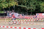 130 renners aan de start op cyclocrossen Eversel