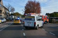 Fietser sterft onder vrachtwagen in de Brugstraat