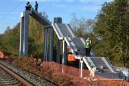 Voetgangersbrug aan Beringerheide is geplaatst