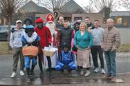 Sint en zijn pieten bezochten de Blauwe Wijk