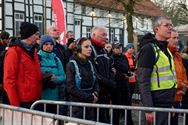 Dappere wandelaars vertrokken in frisse ochtend