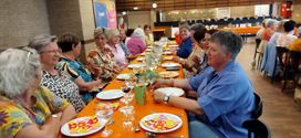 Femma Eversel hield een lentefeest