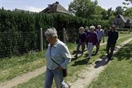Neos op wandel in Mangelbeekvallei in Laak
