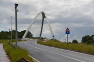 700 boetes voor vrachtwagens op brug Westlaan