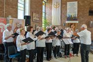 Volle kerk voor priesterjubileum pastoor Guido