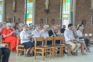 Volle kerk voor priesterjubileum pastoor Guido