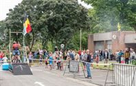 Fietsers zorgen voor spektakelstuk in Eversel