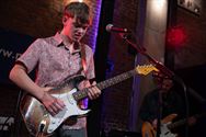 Indrukwekkende 16-jarige bluesgitarist