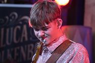 Indrukwekkende 16-jarige bluesgitarist