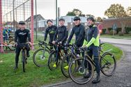 Veel mountain- en gravelbikers aan De Veen