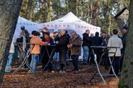 Veel deelnemers aan Winterborrelwandeling
