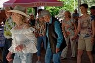 Cowboys dansen 's namiddags op ValFestiVal