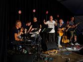 De Prulband zet een stevige muzikale avond in