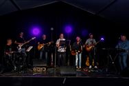 De Prulband zet een stevige muzikale avond in