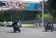 Massa volk voor auto's, show en DDT op Race Wars