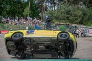 Massa volk voor auto's, show en DDT op Race Wars