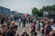 Massa volk voor auto's, show en DDT op Race Wars