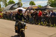 Stuntrijders als blikvanger bij de Solo Riders