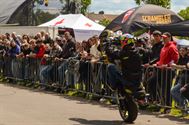 Stuntrijders als blikvanger bij de Solo Riders