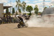Stuntrijders als blikvanger bij de Solo Riders