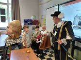 Reuzengilde op schoolbezoek in Bolderberg