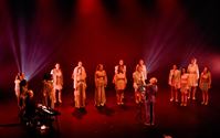 Scala zingt en danst 30 jaar popsongs