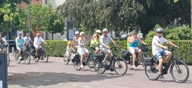 Enkele tientallen deelnemers aan Zomerfietstocht