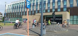 Enkele tientallen deelnemers aan Zomerfietstocht