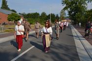 De Sacramentsprocessie bracht Viversel op de been