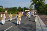 De Sacramentsprocessie bracht Viversel op de been