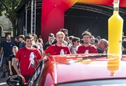 Massa volk voor parade van 24 Uren van Zolder
