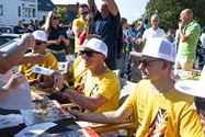 Massa volk voor parade van 24 Uren van Zolder