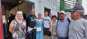 BV's mee op de foto tijdens laatste rondleiding