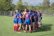 Rugbydames verkopen hun huid duur op benefiet